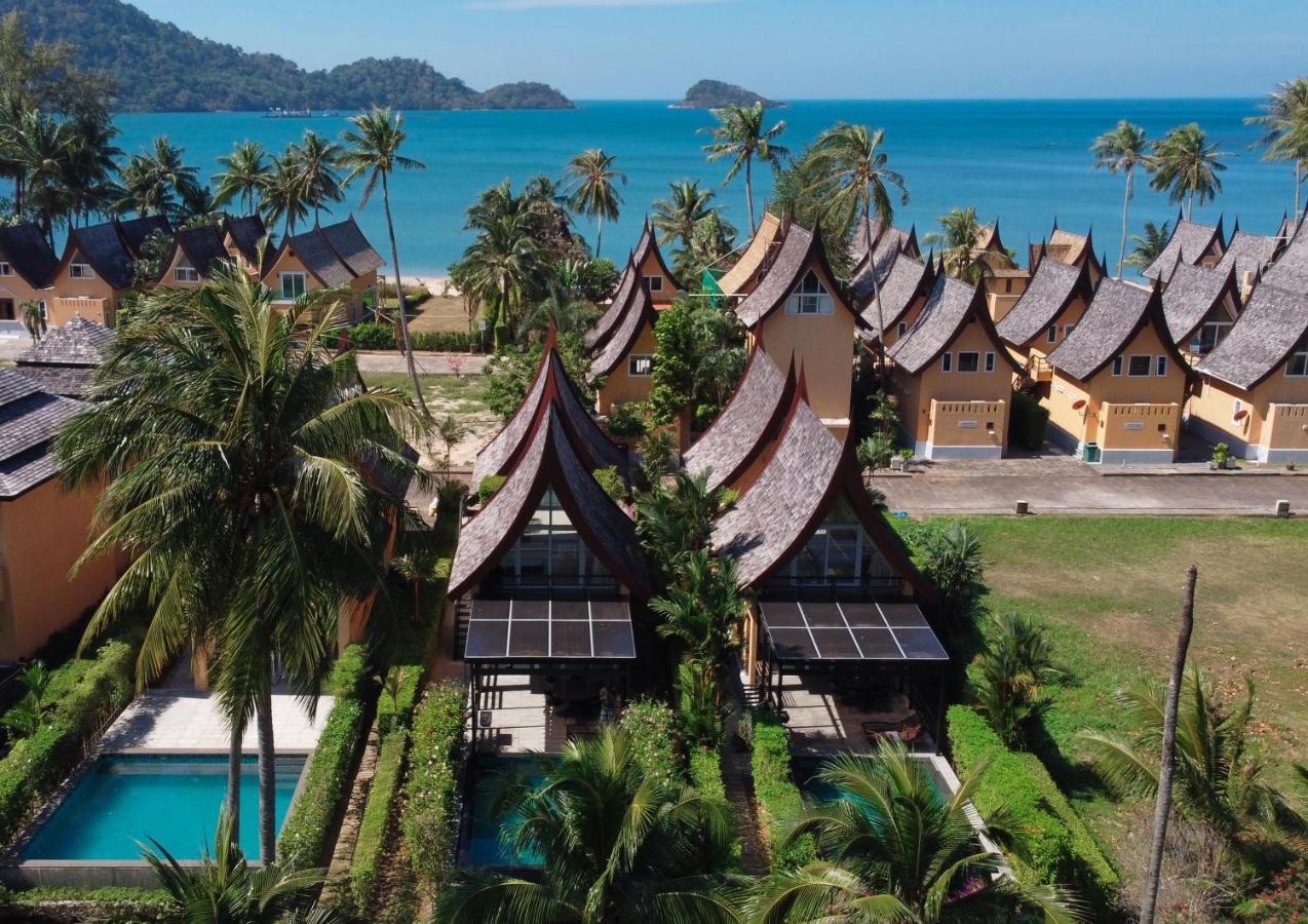 Koh Chang Beach Villas Bagian luar foto
