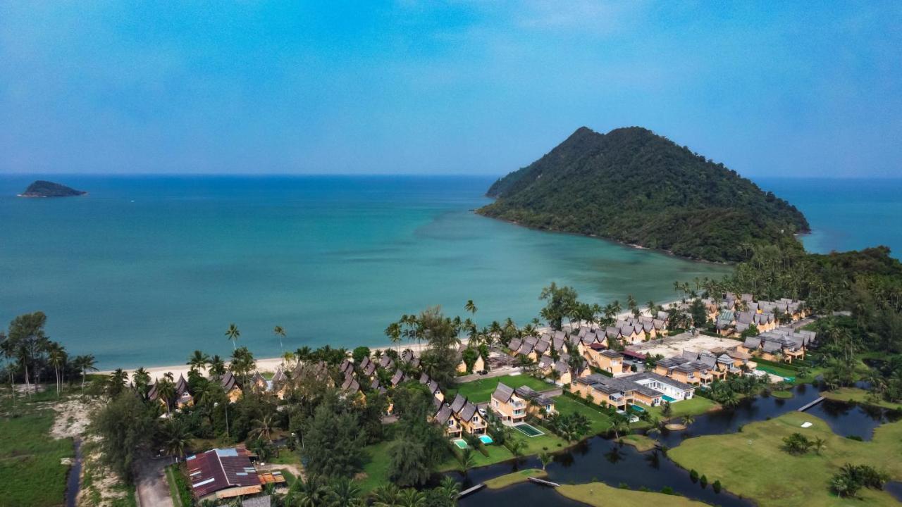 Koh Chang Beach Villas Bagian luar foto